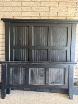 5 Piece Queen bedroom set- farmhouse