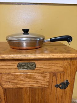 Vintage 9” Revere Ware Copper Bottom Skillet with Lid.   B