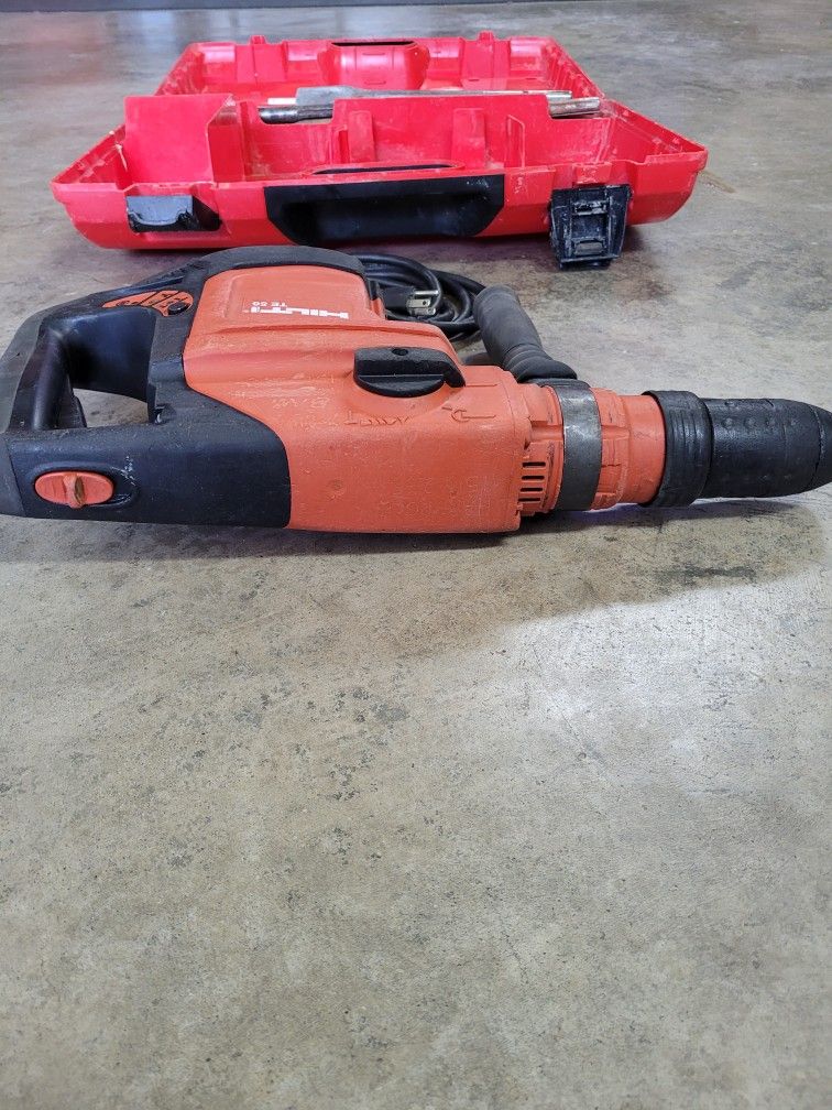 Hilti TE56 Rotary Chipping Hammer Drill SDS, With Drill Bits, Chipping