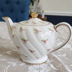 Vintage Sadler Teapot