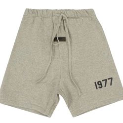 Essentials fear of god shorts 1977