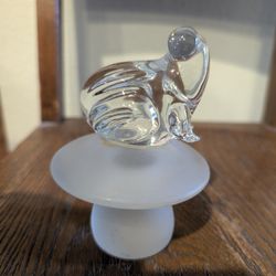 vintage Napkoware glass frog sitting on a mushroom figurine