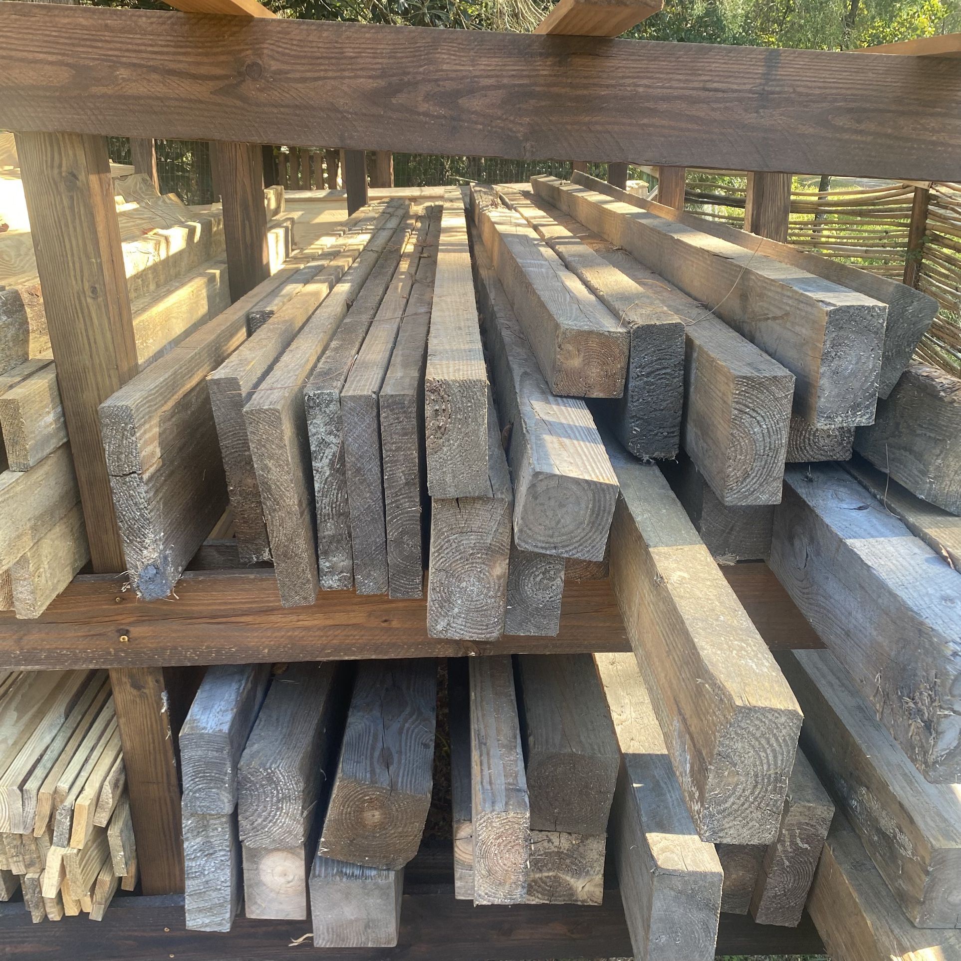Construction Wood (priced To Sell) Up To 16FT Pieces 