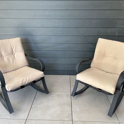 Outdoor Rocking Chairs With Cushions