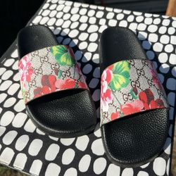 Gucci Slides 