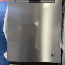 MAYTAG STAINLESS STEEL DISHWASHER 
