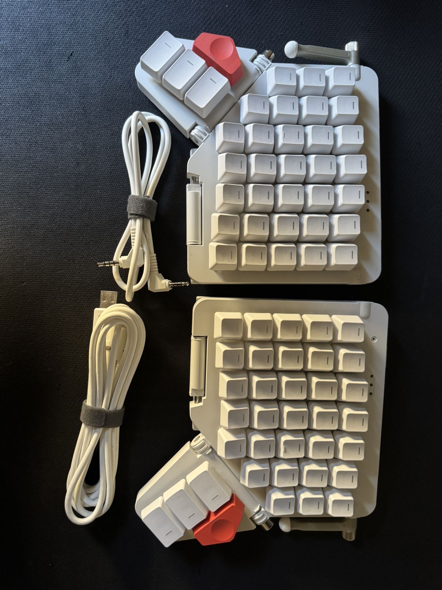 ZSA Moonlander Keyboard (Khalil Whites)