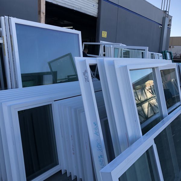 Vinyl Retrofit WindowsNew for Sale in Claremont, CA OfferUp