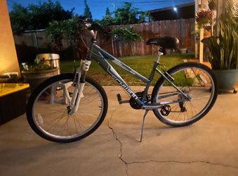 26 Inch SCHWINN ROAD BIKE 21 SPEED READY TO RIDE
