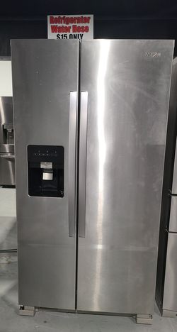 Whirlpool Side By Side Counter Depth Refrigerator Side by Side With Ice and Water
