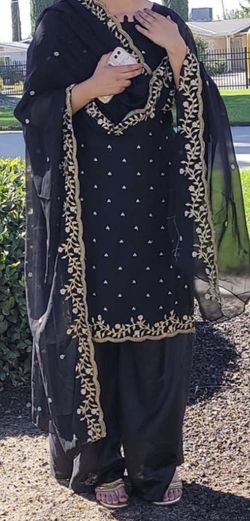 Black Punjabi Suit