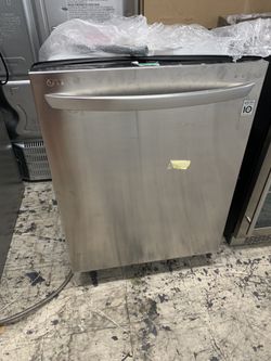LG dishwasher in stainless steel new open box