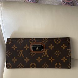 Louis Vuitton Men's Wallet for Sale in Tolleson, AZ - OfferUp