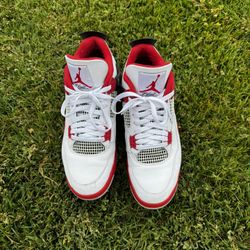 Jordan 4 Fire Red