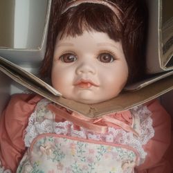 HAMILTON HERITAGE SARA 1990 BABY DOLL BY CONNIE WALSER DEREK COLLECTION