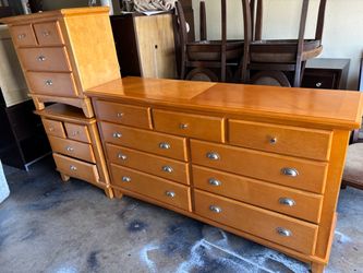 Wood Dresser and nightstands Set
