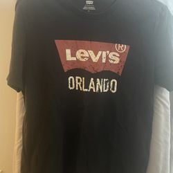 Levi's Medium Short Sleeve Crew Neck T-Shirt