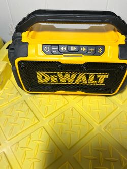 DEWALT Bluetooth Job Site Speaker