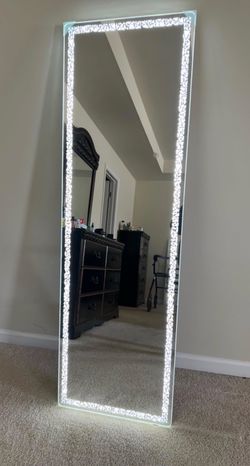 LED FULL LENGH MIRROR