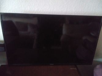 32" led Flat Screen Used For 4 Months And Got Bigger One