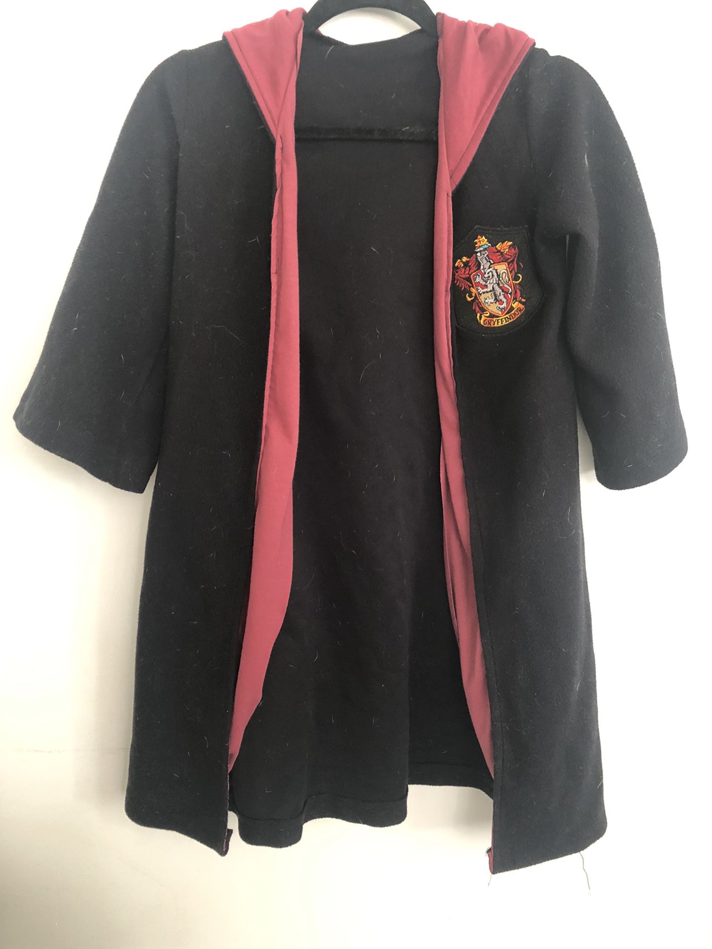 Awesome harry Potter Hogwarts robe from Rubys size small boy or a girl