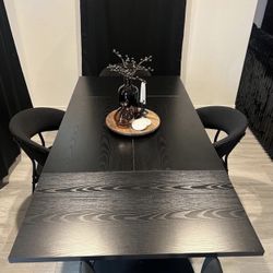 Black dining table (Brand New)
