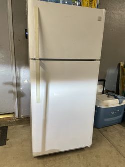 White Refrigerator With Freezer