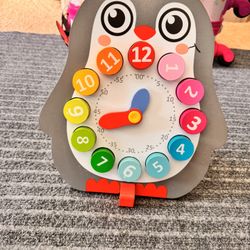 Penguine clock wooden puzzle