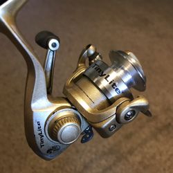 Daiwa / Tiny Lite. (. Bass Pro ) Spinning combo