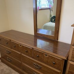 Beautiful Queen Bedroom Set