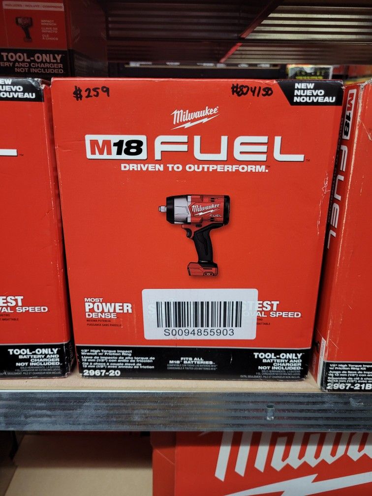 Milwaukee M18 Fuel 1/2" High Torque Impact Wrench W Friction Ring