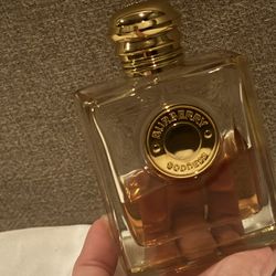 Burberry Goddess Eau de Parfum 3.4 oz — ~45 % Full