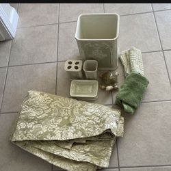 Bathroom Accessories All For $25