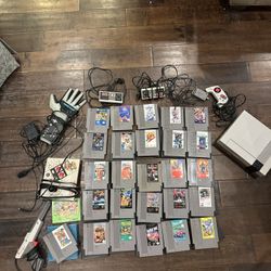 Nintendo ES Console, Games and Accessories 