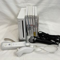 Nintendo Wii With Stand