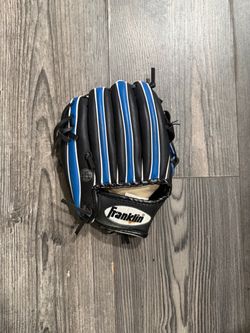 Kids baseball gear