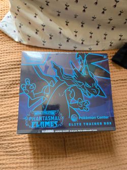 Exclusive pokemon center Phantasmal flames elite trainer box