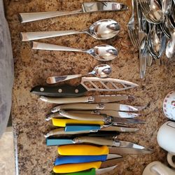 Silverware Set Plus Sharp Knives