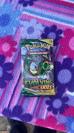 Pokemon TCG Sword & Shield Evolving Skies