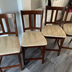 $35 Set Of 4 Dining Room Chairs   