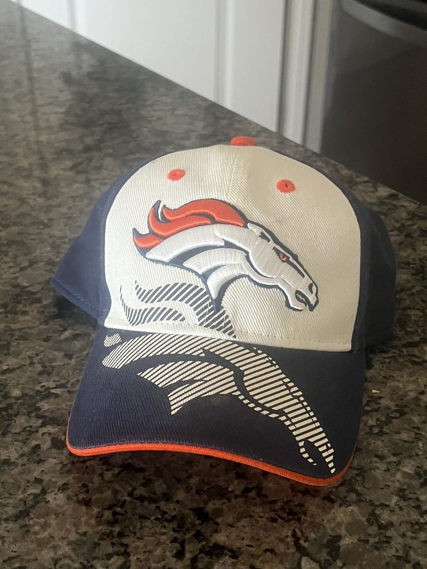 Toddler Broncos hat