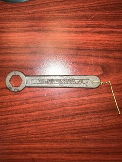 Rare Vintage The Charles Parker Co. No. 2 Vise Wrench, Meriden CT, Swivel Base Lock-Key