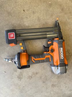 RIDGID 18-Gauge 1-1/2 in. PNEUMATIC Finish Stapler