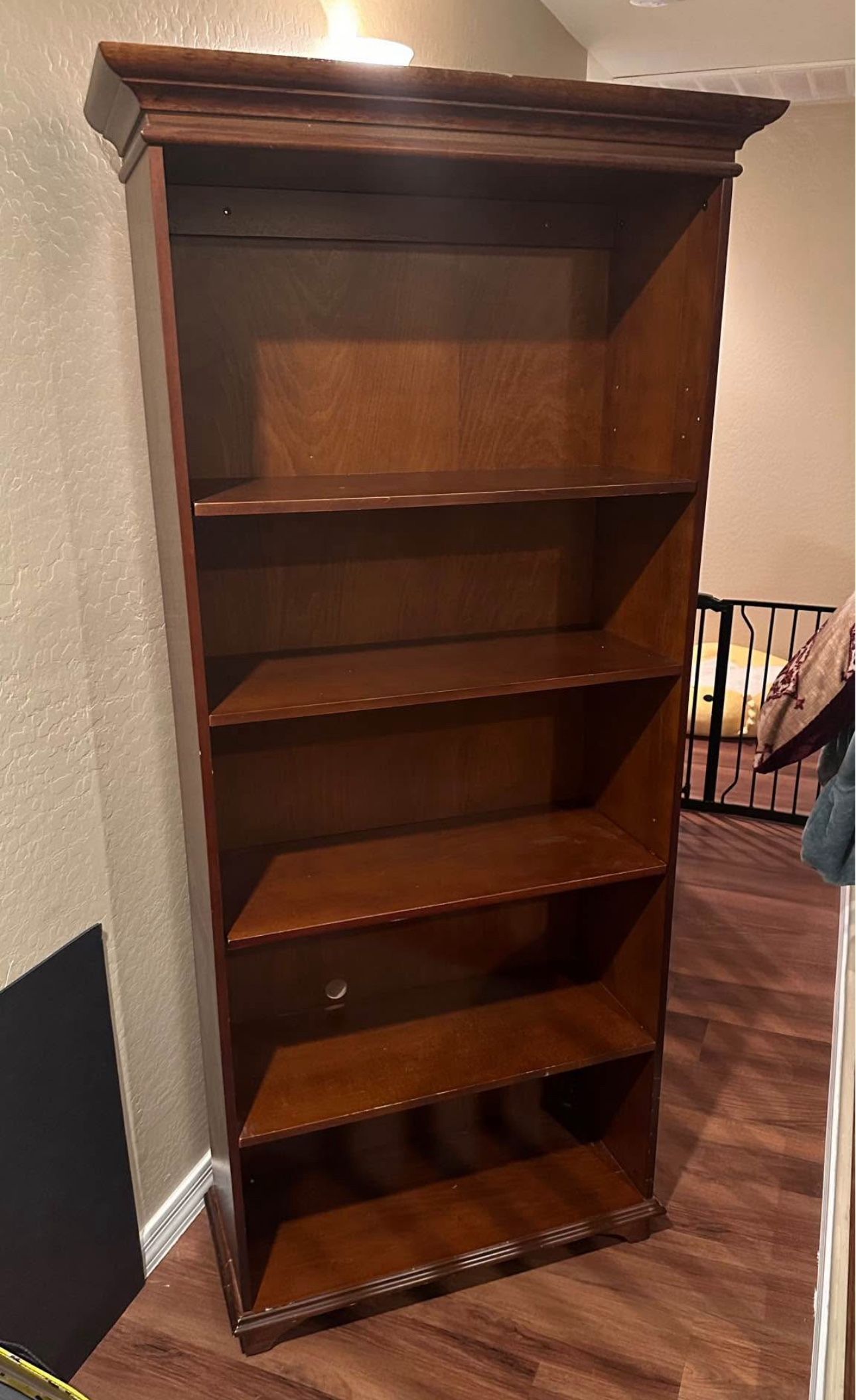 Bookshelf With adjustable shelves 6 Ft Tall 