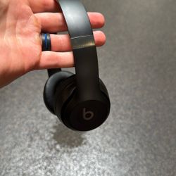 Beats Solo 4