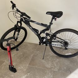 Mountain Bike - like new & pump