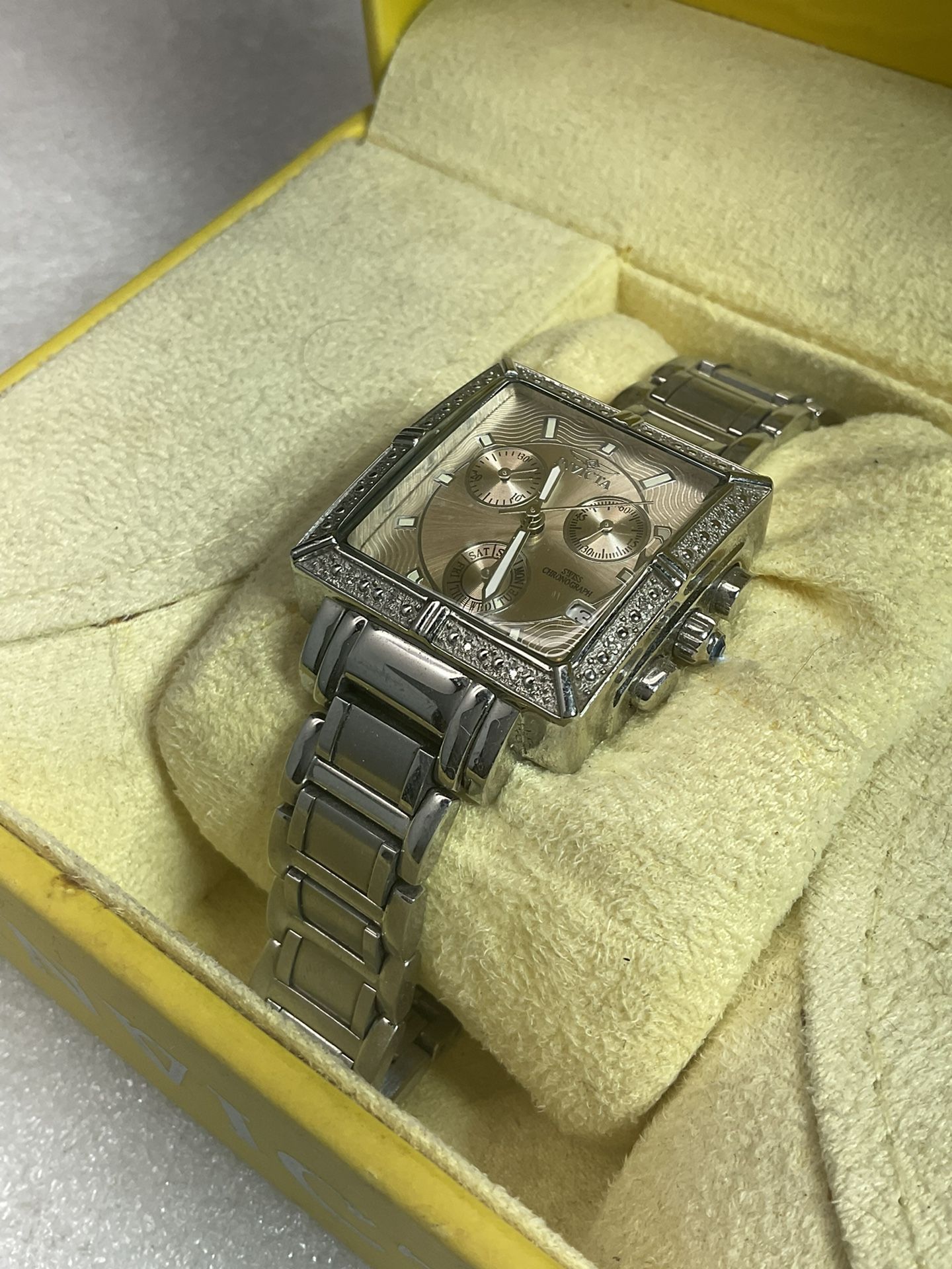 Invicta Wildflower Lady Model 5377 Ladies Watch Quartz