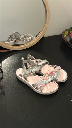 Girls sandals
