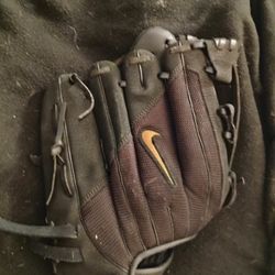 Nike Baseball Glove 