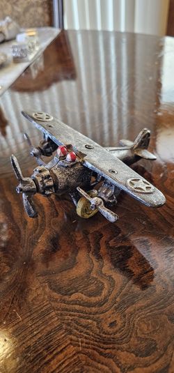 Vintage Cast Iron Milatary Prop Plane Pilots / Antique / Collectible / Decor / Decorative / Man Cave / Rustic / Toy / Memorabilia / Gift / Figurines 